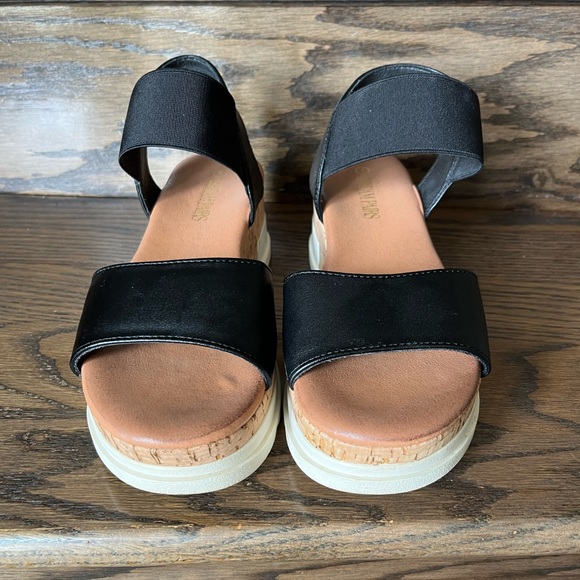 Dreamparis wedge sandals, size 7 - Picture 2 of 5